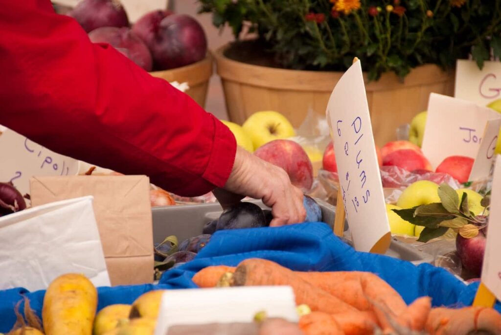 34th Street Market, Garden City