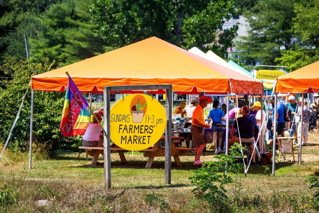 18 Best Farmers Markets in Vermont (Includes Times, Dates, & Locations